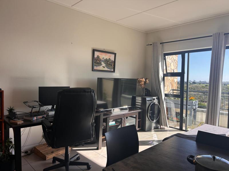 To Let 1 Bedroom Property for Rent in Sandown Western Cape